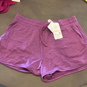 NWT Fabletics Terry Sue SweatShorts, Purple, size XXL